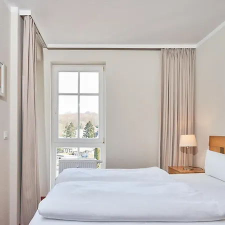 340, Seepark Apartment *